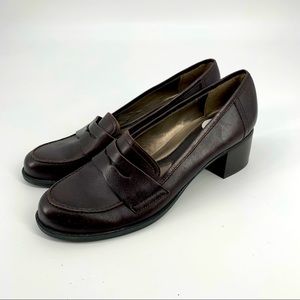 NWT Naturalizer Cheshire Brown Penny Loafer Comfort Heels - Size 9